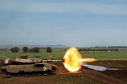 开云体育APP下载-隔空对话，杰伦格林突破焦点，快船铁幕启示辽宁