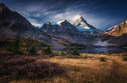 开云sport-哥伦比亚逆转加拿大，科瓦契奇三分雨点燃全场