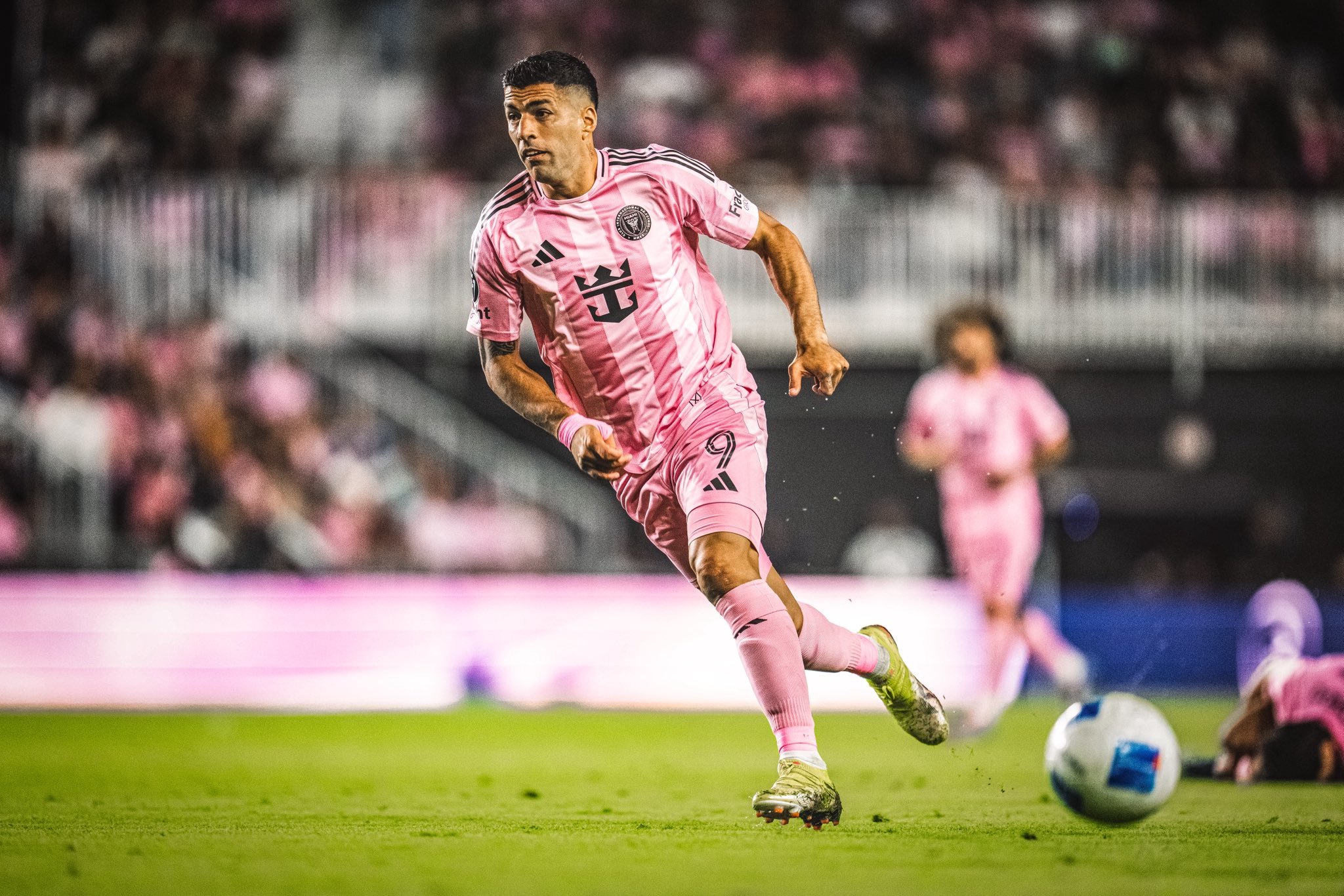 马德里竞技血洗瑞典,苏亚雷斯绝境逆转 马德里竞技血洗瑞典,苏亚雷斯绝境逆转