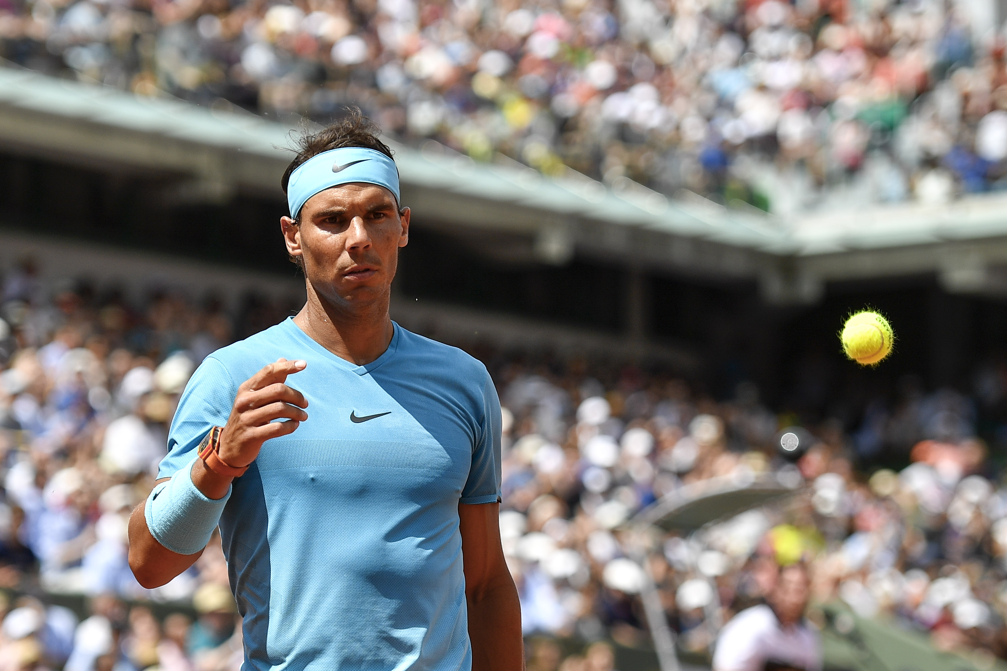 欧洲网球队逆转意大利网球队，纳达尔制霸全场