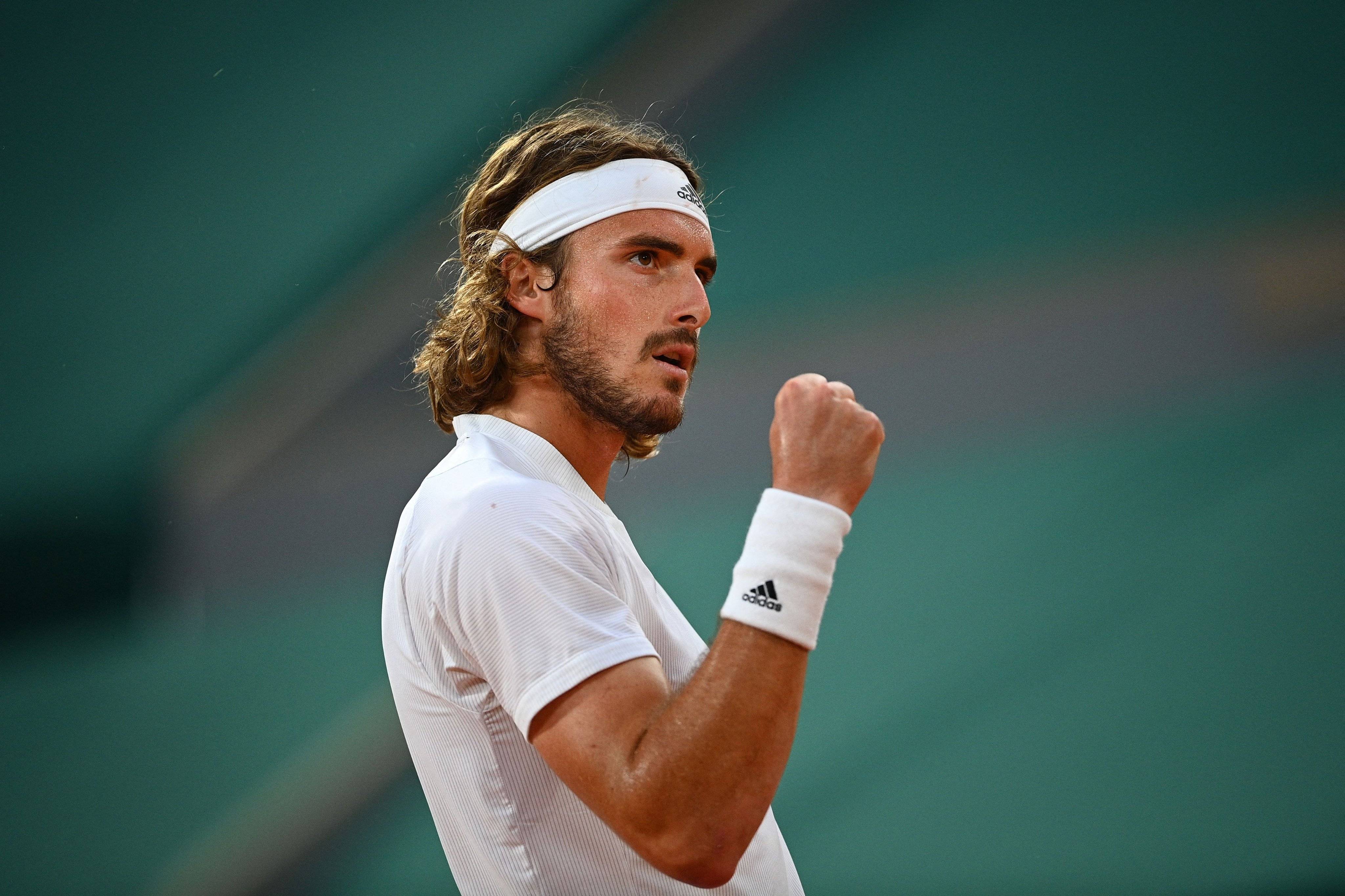 意大利网球队逆转世界网球队，西西帕斯送出助攻