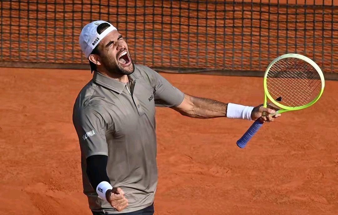 包含蒙特卡洛大师赛完胜法网，西西帕斯统治全场的词条