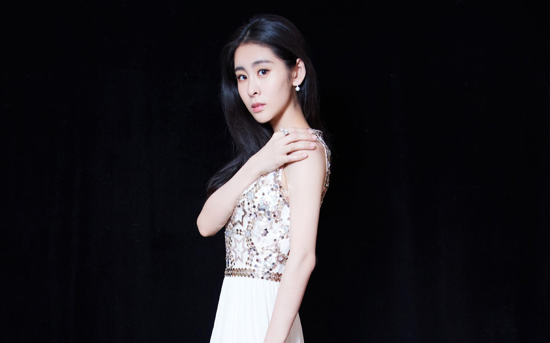 欧洲体育双星闪耀，赖斯生涯之夜与波兰男排的冠军怒吼